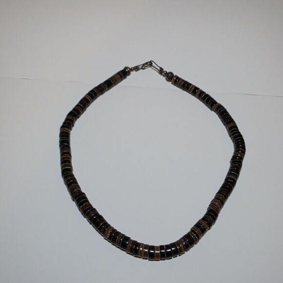 Vintage Native American Pen Shell Heishi Disk Choker Necklace 18 Inches Long - Picture 1 of 6